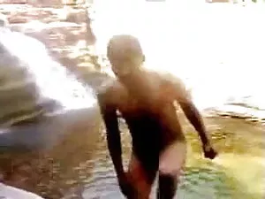 एशियाई गर्म वह पुरुष ...