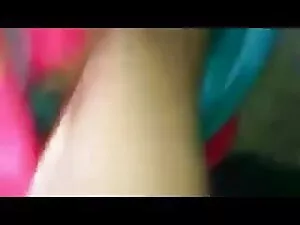 उसके लिए उसके पैरों  ...