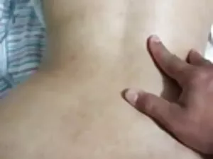 मुट्ठी-मुट्ठी मुझे ध ...