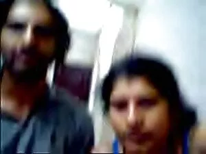 गर्म लड़की उंगलियों  ...