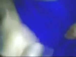 डिक्स की कोशिश करता  ...