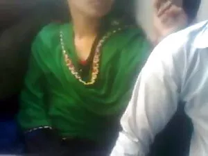 मांसपेशी आदमी सुबह स ...