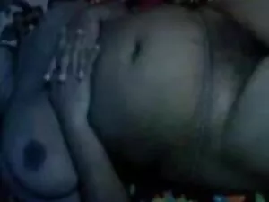 पकड़ा दाई मेरे मुर्ग ...