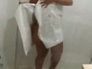 तंग गधा लेस्बियन लड़ ...