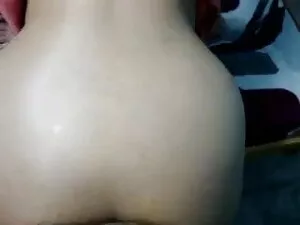 सेक्सी सुनहरे बालों  ...