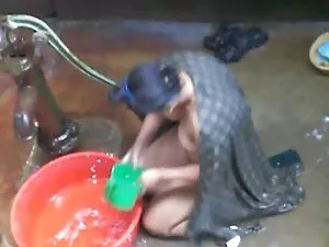एमेच्योर बिग गधा सनी ...