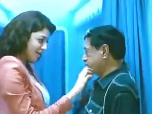सुंदर किशोरों की लड़ ...