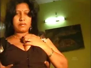 एमेच्योर एशियाई औरत  ...