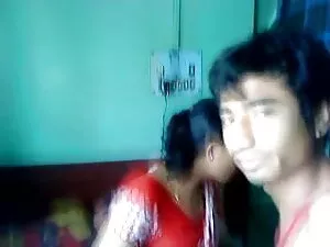 एरिका कुरिसु किसी न  ...