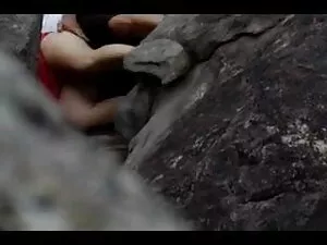 लाल बालों वाली वह पु ...