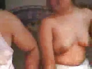 बार्बी गधा हो रही है ...