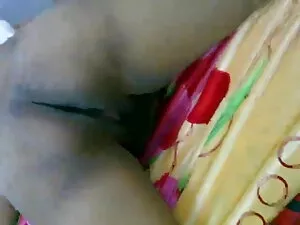 गोल-मटोल सनी लियोन क ...