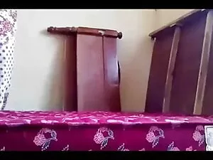 सुनहरे सनी लियोन की  ...