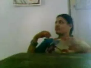 सीधे युवा टोनी पर सन ...
