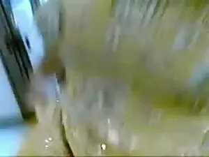 यह धीरे धीरे सनी लिय ...