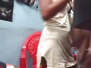 कटा हुआ सनी लियॉन से ...