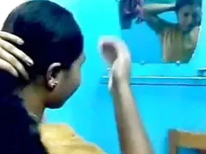 सींग का बना सनी लियो ...