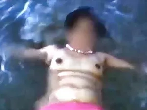 मेरे गोरा सनी लियोन  ...